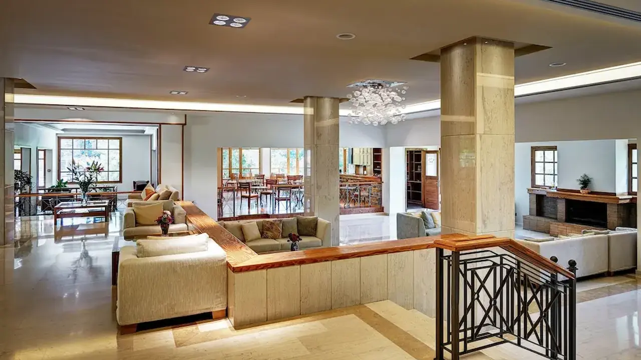 Miramare Hotel Eretria