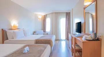 MIRAMARE QUEEN HOTEL