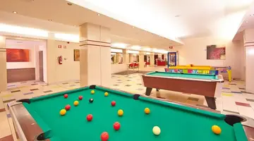 MLL Caribbean Bay Hotel