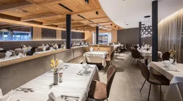 Moars Hotel
