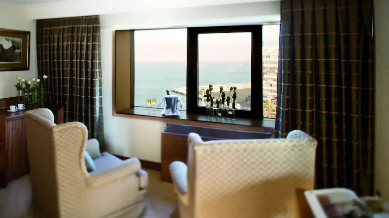 Mövenpick Hotel Izmir