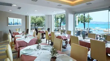 Molos Bay Hotel