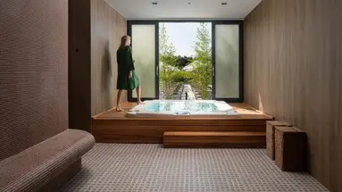 Molum Hotel & Residences