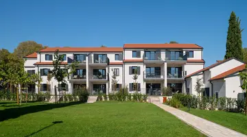Molum Hotel & Residences