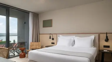 Molum Hotel & Residences