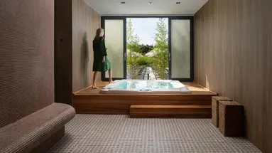 Molum Hotel & Residences