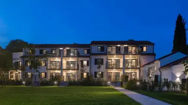 Molum Hotel & Residences