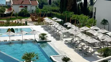 Molum Hotel & Residences