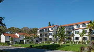 Molum Hotel & Residences