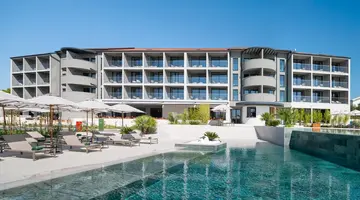 Molum Hotel & Residences