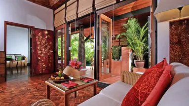 MOM TRI'S VILLA ROYALE