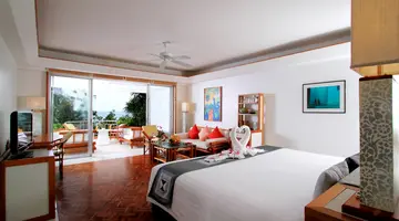 MOM TRI'S VILLA ROYALE