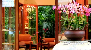 MOM TRI'S VILLA ROYALE