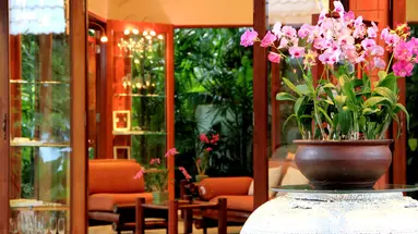 MOM TRI'S VILLA ROYALE