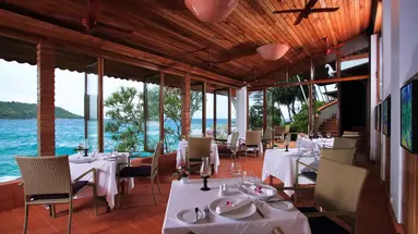MOM TRI'S VILLA ROYALE