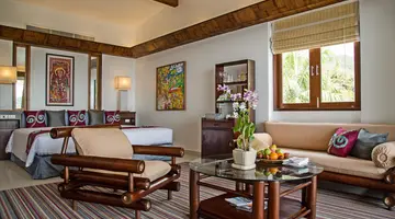 MOM TRI'S VILLA ROYALE