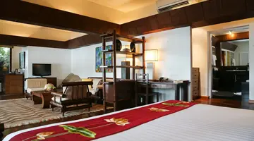 MOM TRI'S VILLA ROYALE