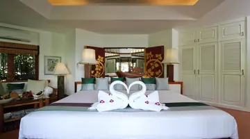 MOM TRI'S VILLA ROYALE