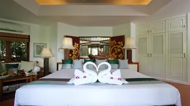 MOM TRI'S VILLA ROYALE
