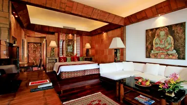 MOM TRI'S VILLA ROYALE