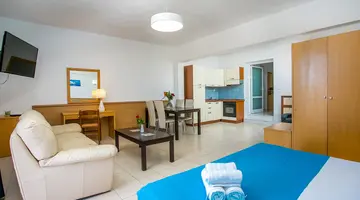MON REPOS HOTEL