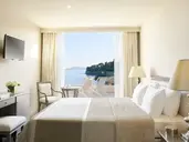 Mon Repos Palace