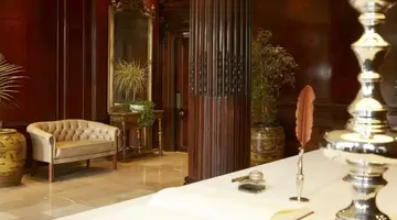 Mon Repos Palace