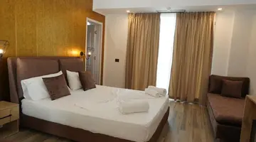Monaco Garden Hotel
