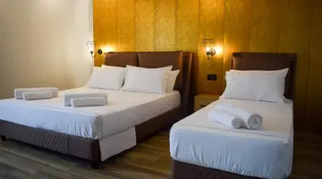 Monaco Garden Hotel