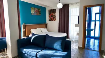 Monaco Hotel