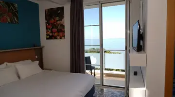 Monaco Hotel