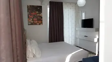 Monaco Hotel