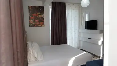 Monaco Hotel