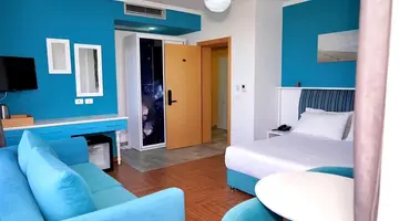 Monaco Hotel