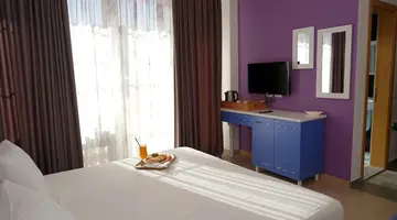 Monaco Hotel
