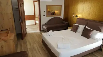 Monaco Hotel