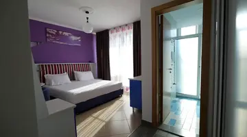 Monaco Hotel