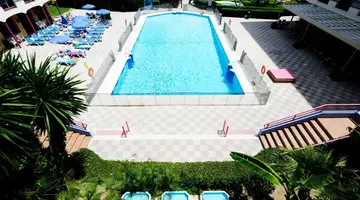 Monarque Fuengirola Park