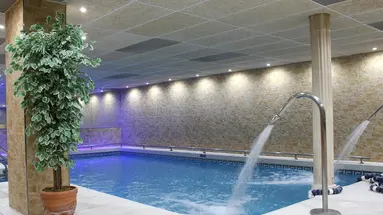 Monarque Sultan Aparthotel