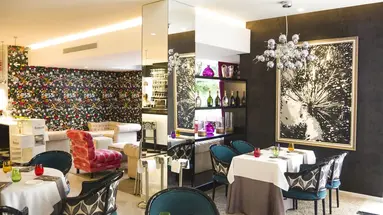Monarque Sultan Aparthotel