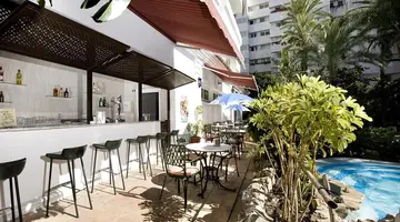 Monarque Sultan Aparthotel