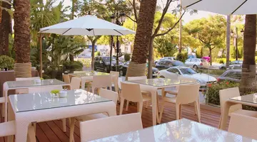Monarque Sultan Aparthotel