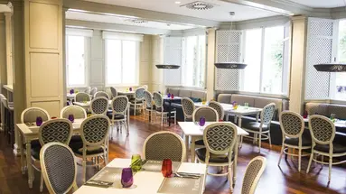 Monarque Sultan Aparthotel