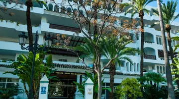 Monarque Sultan Aparthotel