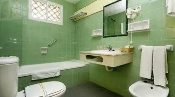 Monarque Sultan Aparthotel
