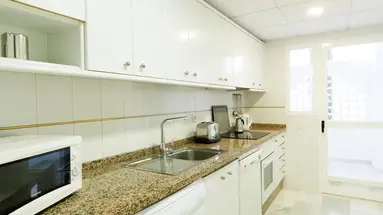 Monarque Sultan Aparthotel