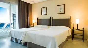 Monarque Sultan Aparthotel