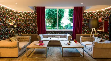Monarque Sultan Aparthotel