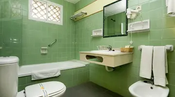 Monarque Sultan Aparthotel