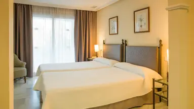 Monarque Sultan Aparthotel